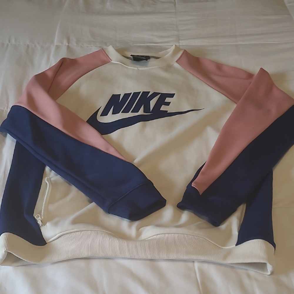 Nike Navy and Pink Sweatshirt